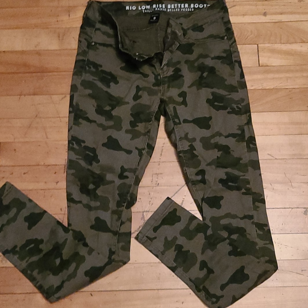 Cameo pants